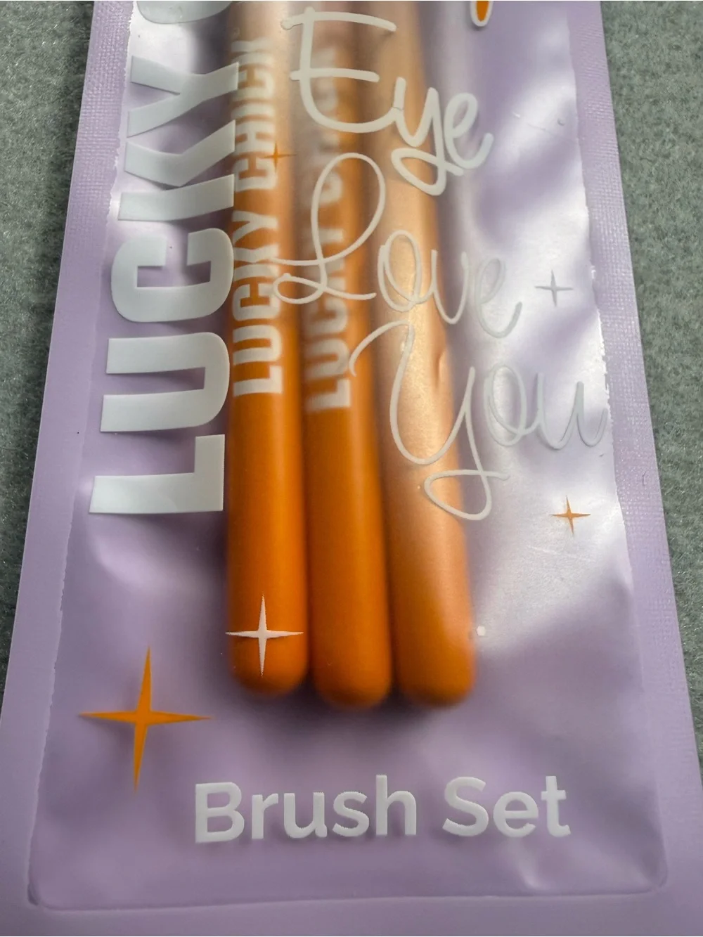 New Lucky Chick 3 Eyeshadow Brush Set Shading Blending Orange Lavender Unopened